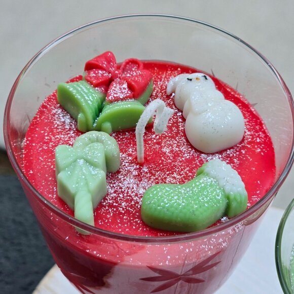 Holiday Candle Set ✦ Apple Cinnamon & Mistletoe ✦ Soy Wax Vintage Etched Glass - Picture 10 of 13